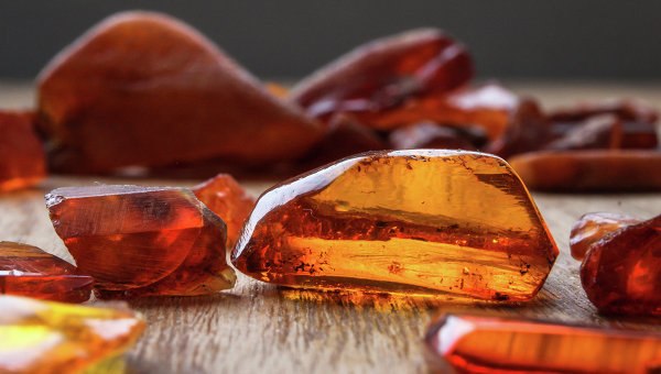 В Калининграде продлили эксперимент по упрощенному вывозу янтаря. Ювелирные Известия - J-izvestia.ru