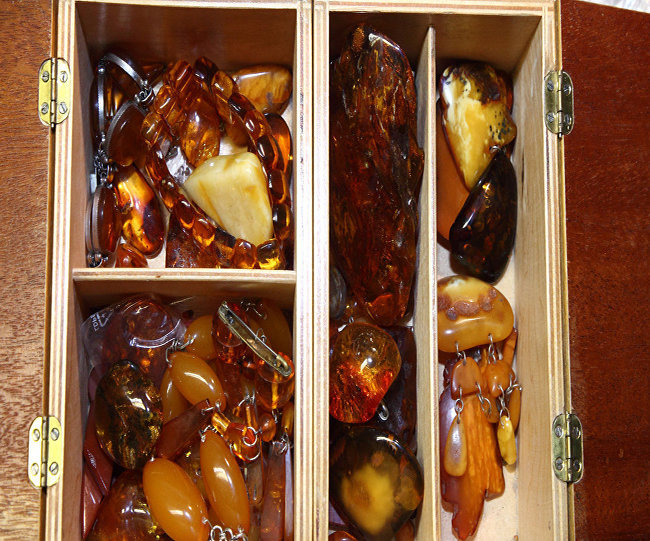 Сделано в Китае: мифы и правда о латвийском янтаре. Ювелирные Известия - J-izvestia.ru